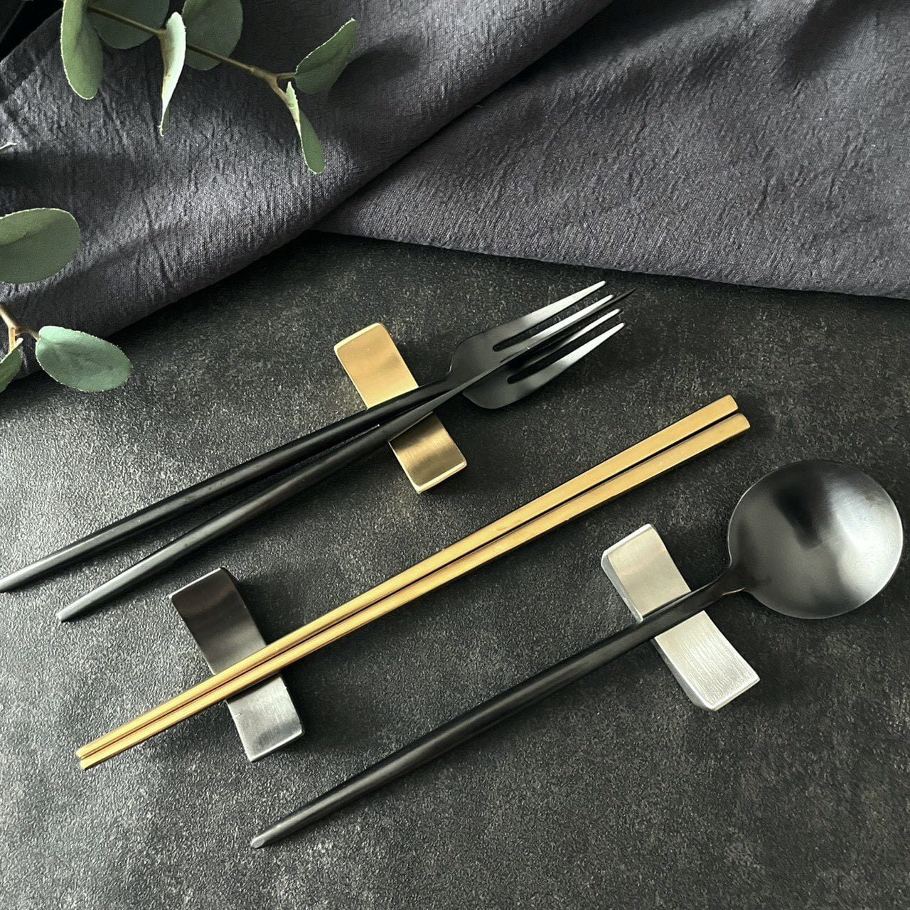 マットメタルカトラリー