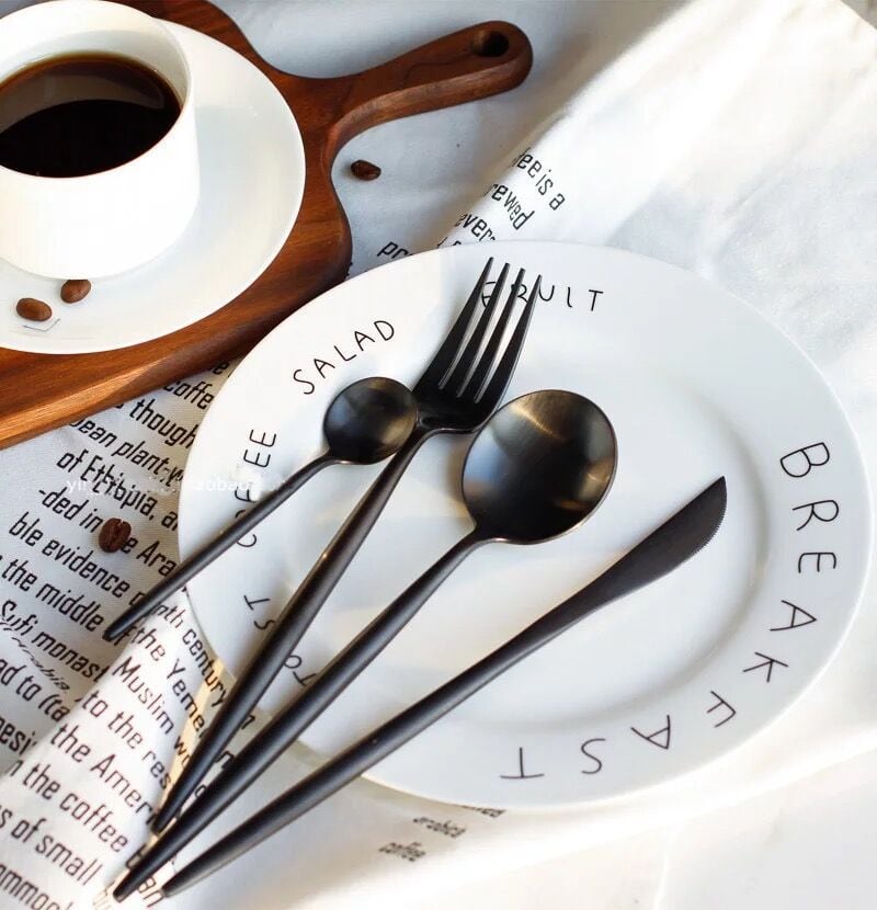 マットメタルカトラリー