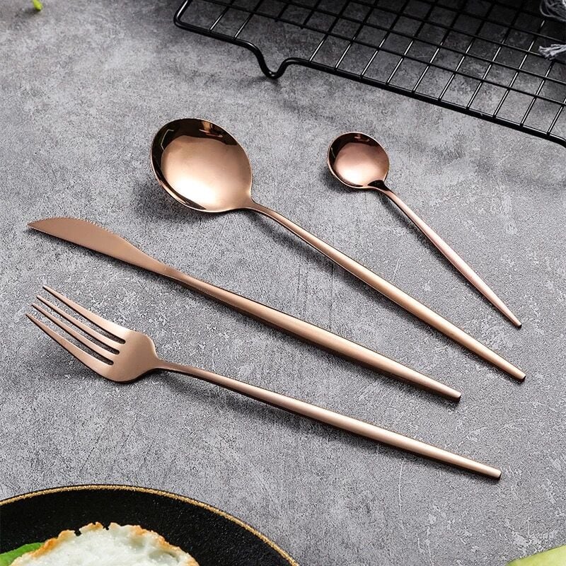 マットメタルカトラリー