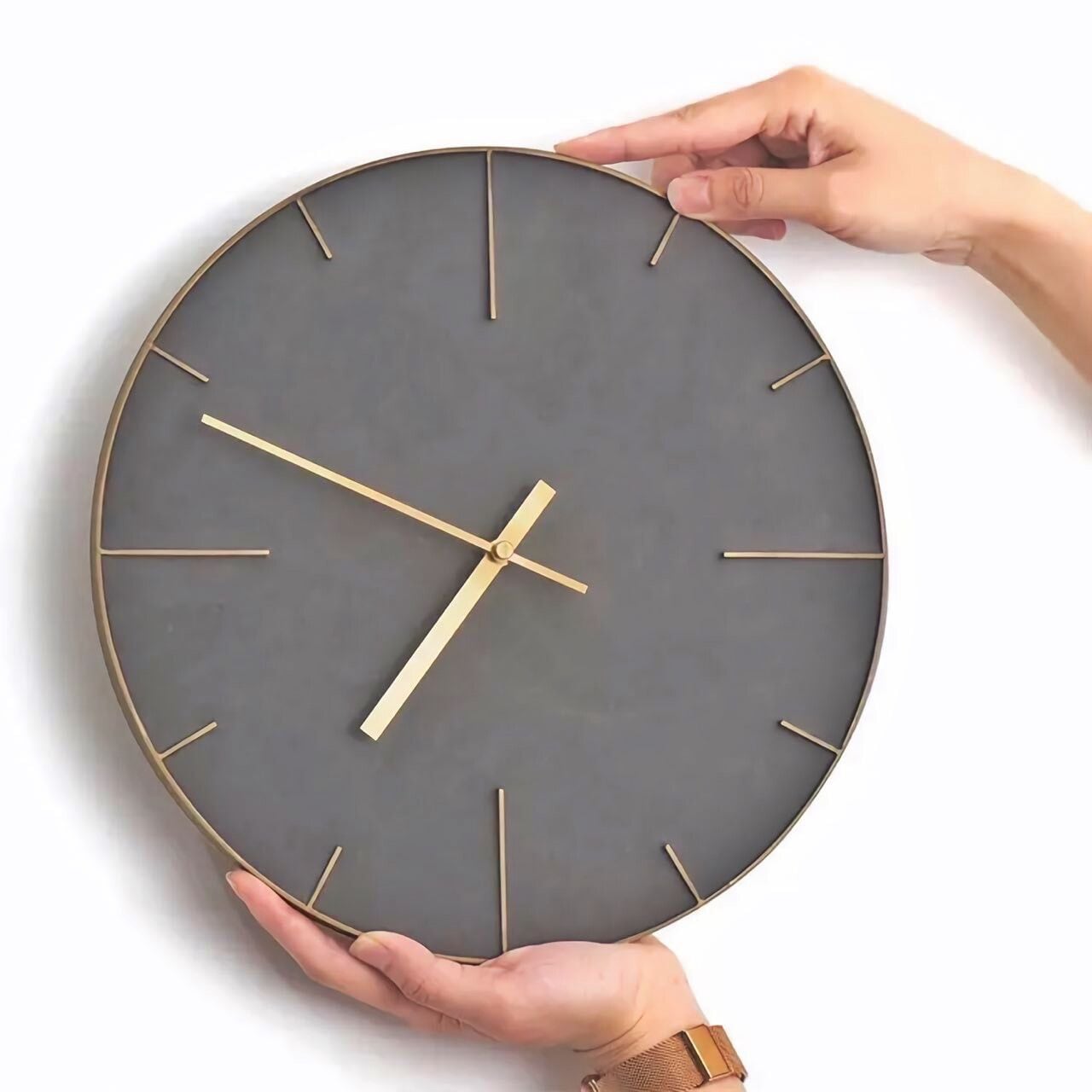 【アウトレット10%OFF 】ウォールクロック エンボスゴールド×ベトン