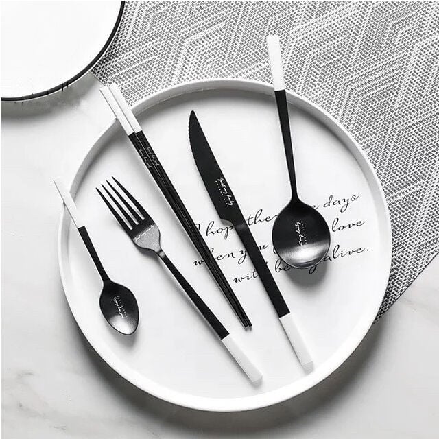 【アウトレット20%OFF】モノトーンカトラリー 4点セット