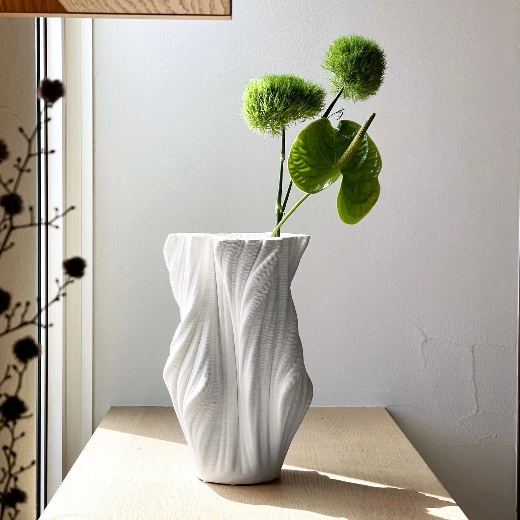 ホワイトクランポフラワーベース