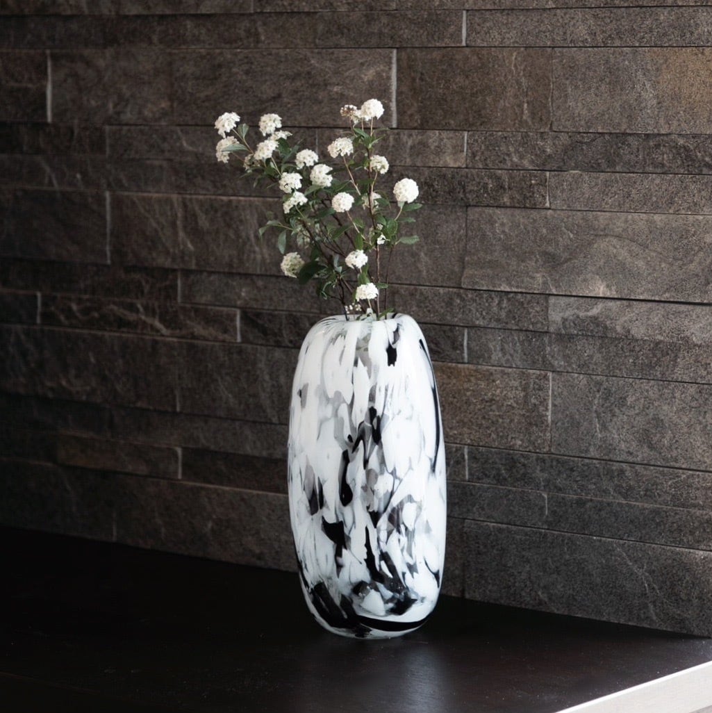 モノトーンペイントデザイン フラワーベース