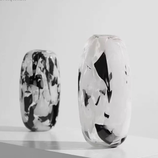 モノトーンペイントデザイン フラワーベース