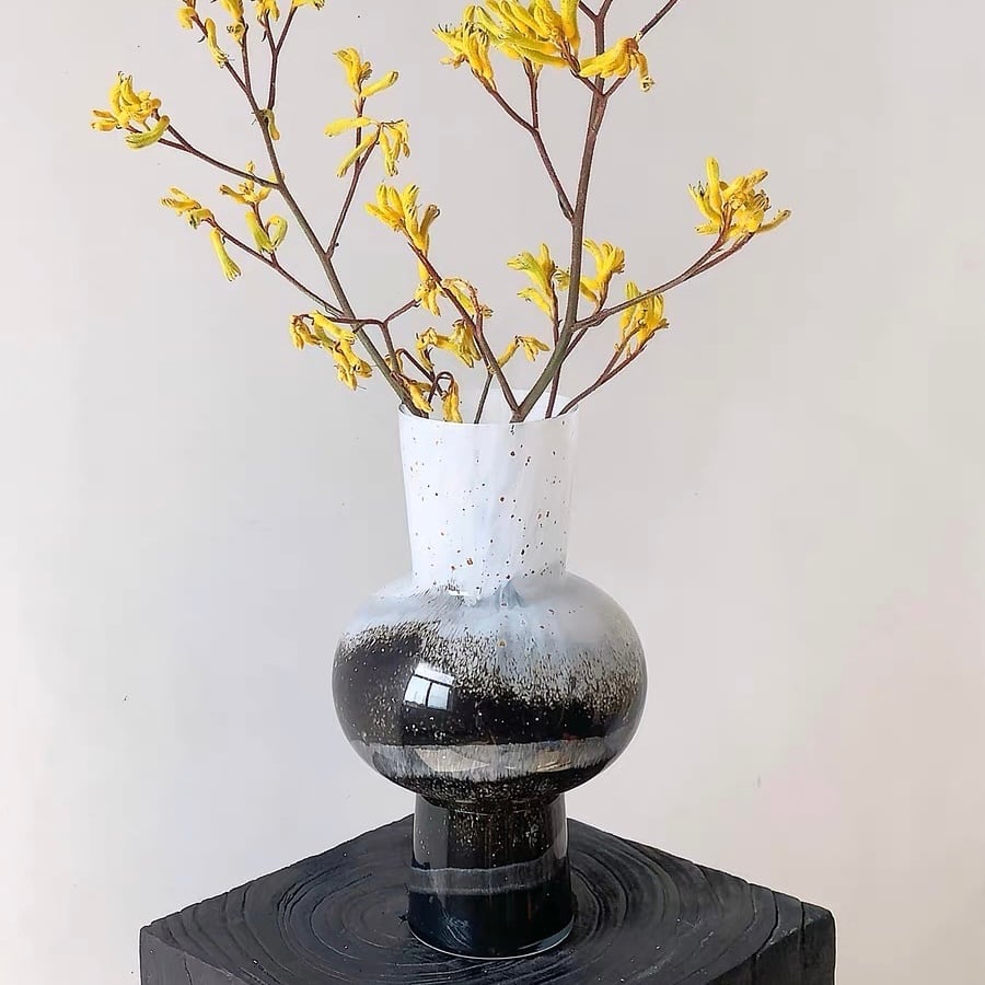 フローイングフラワーベース ラージ