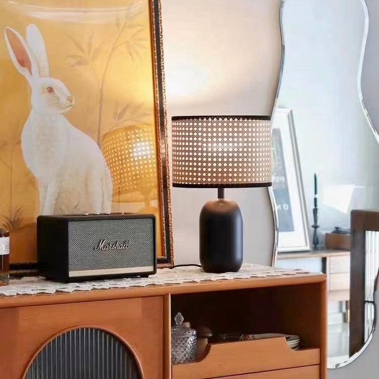 ラタン×ブラックテーブルランプ