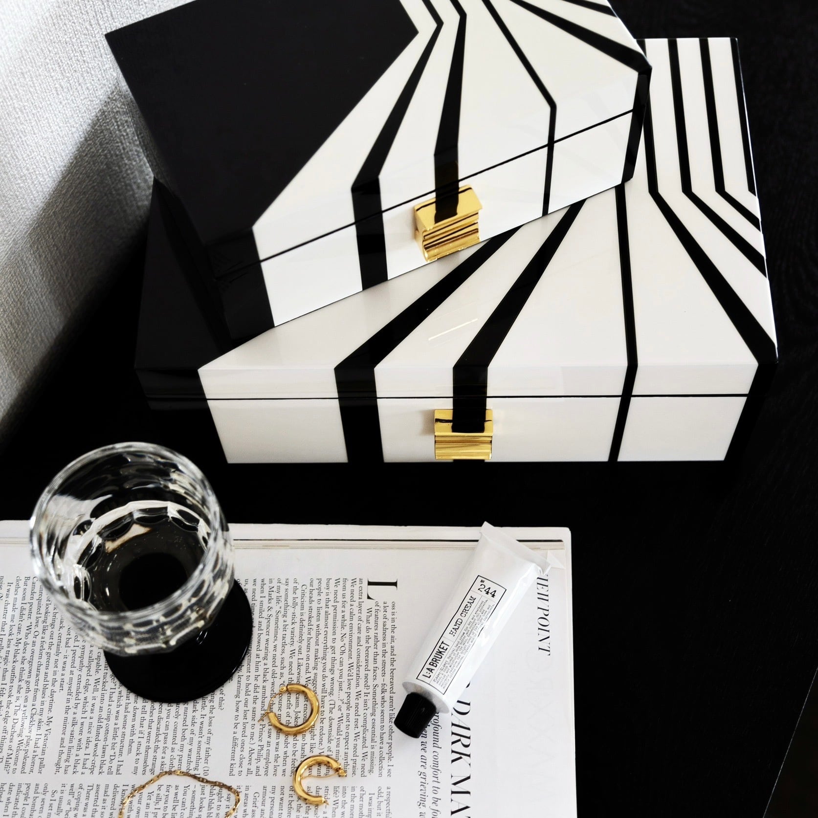 【アウトレット10%OFF】モノトーン×ゴールド インテリアボックス スモール