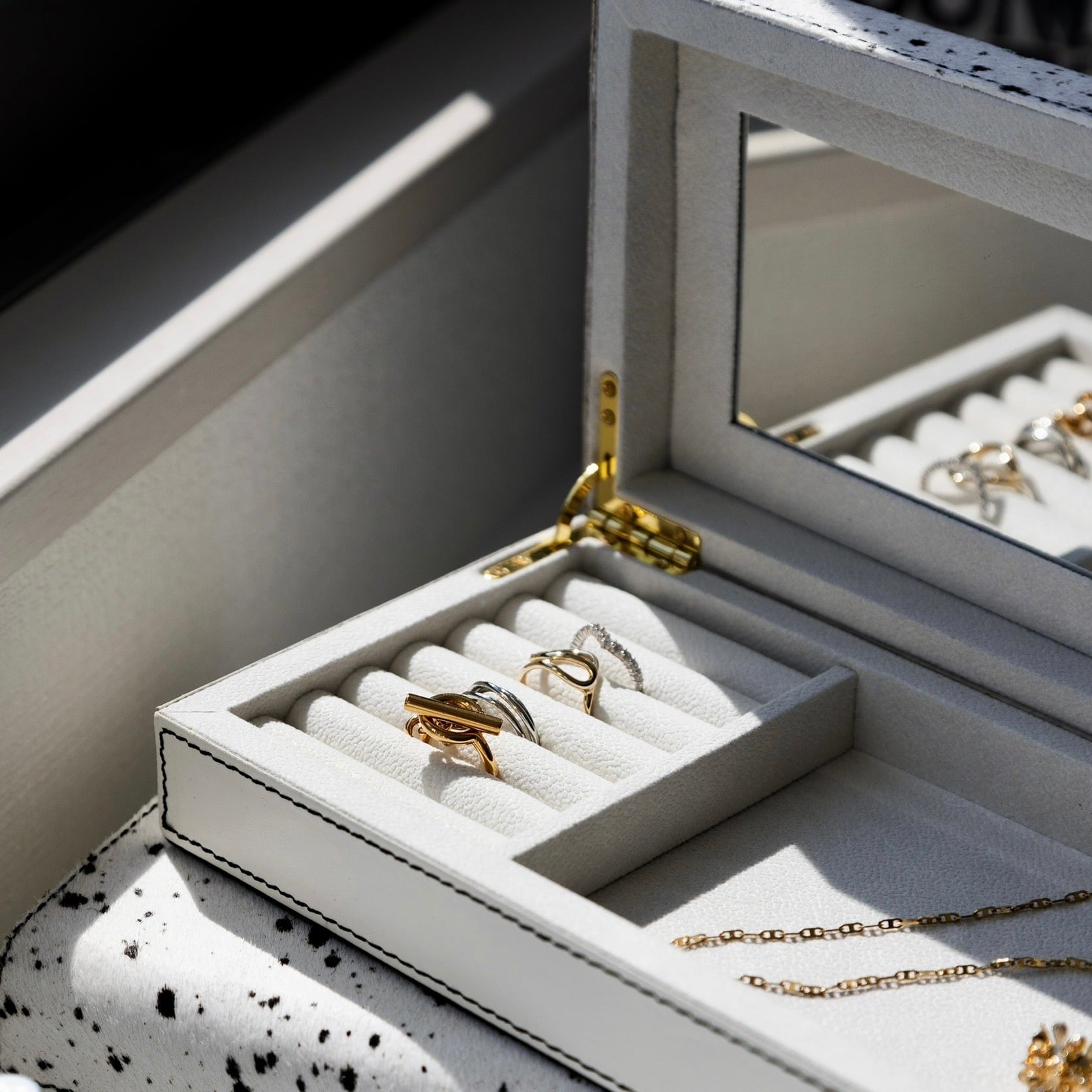 【アウトレット10%OFF】ホワイトホースシャギー ジュエリーボックス スモール