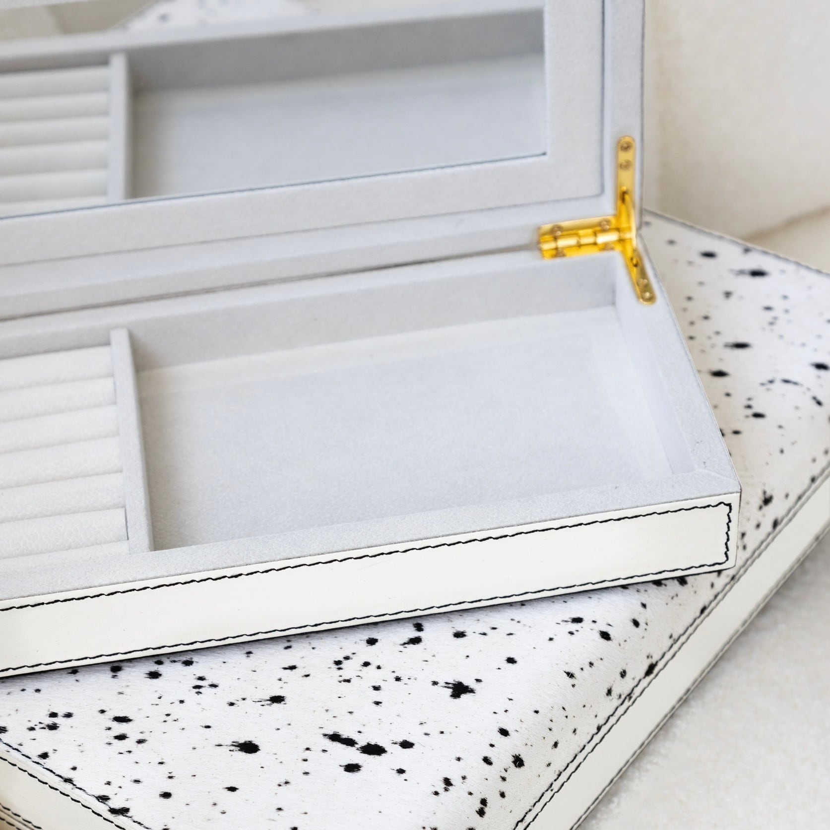 【アウトレット10%OFF】ホワイトホースシャギー ジュエリーボックス スモール