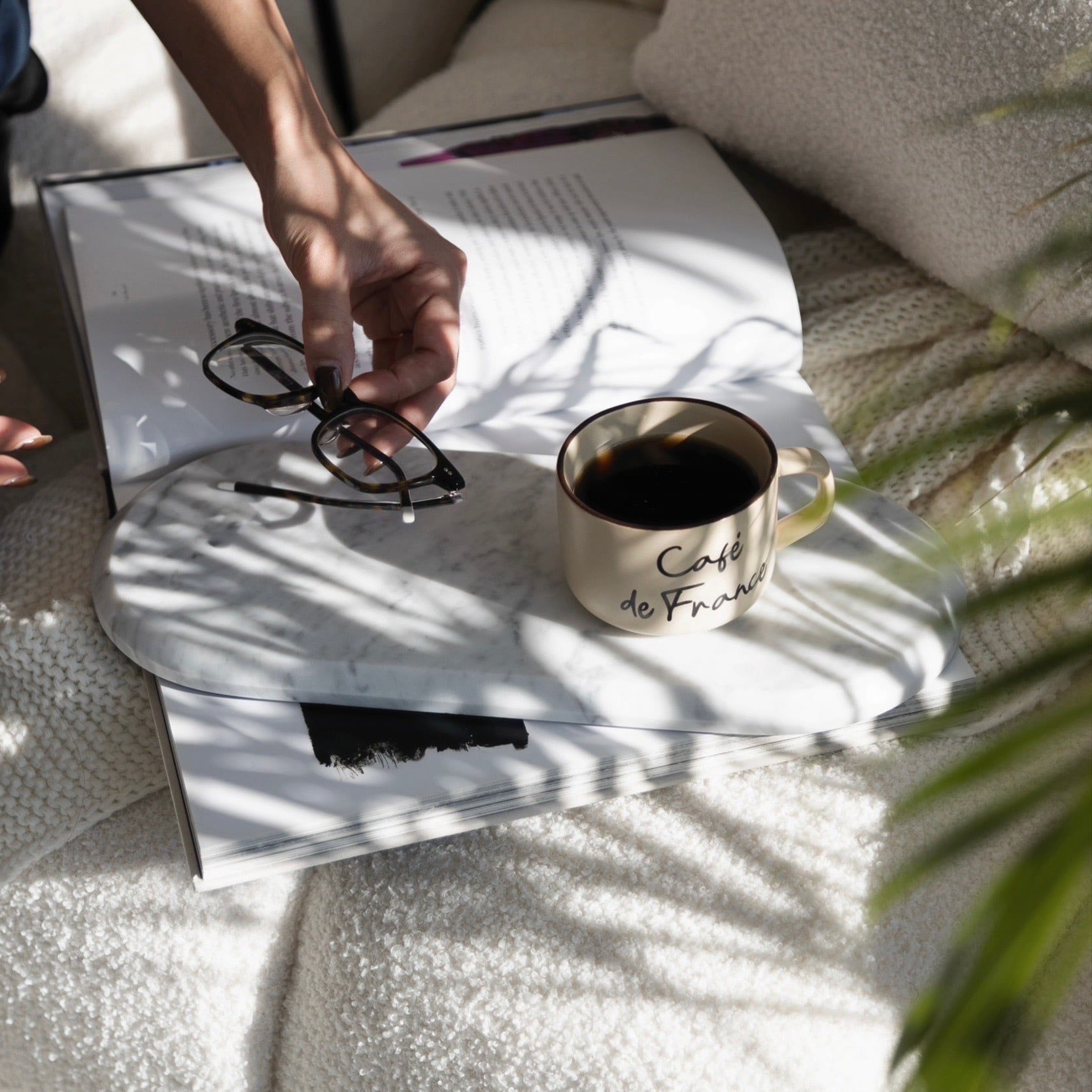 Ade×&classy 天然大理石オーバルトレイ