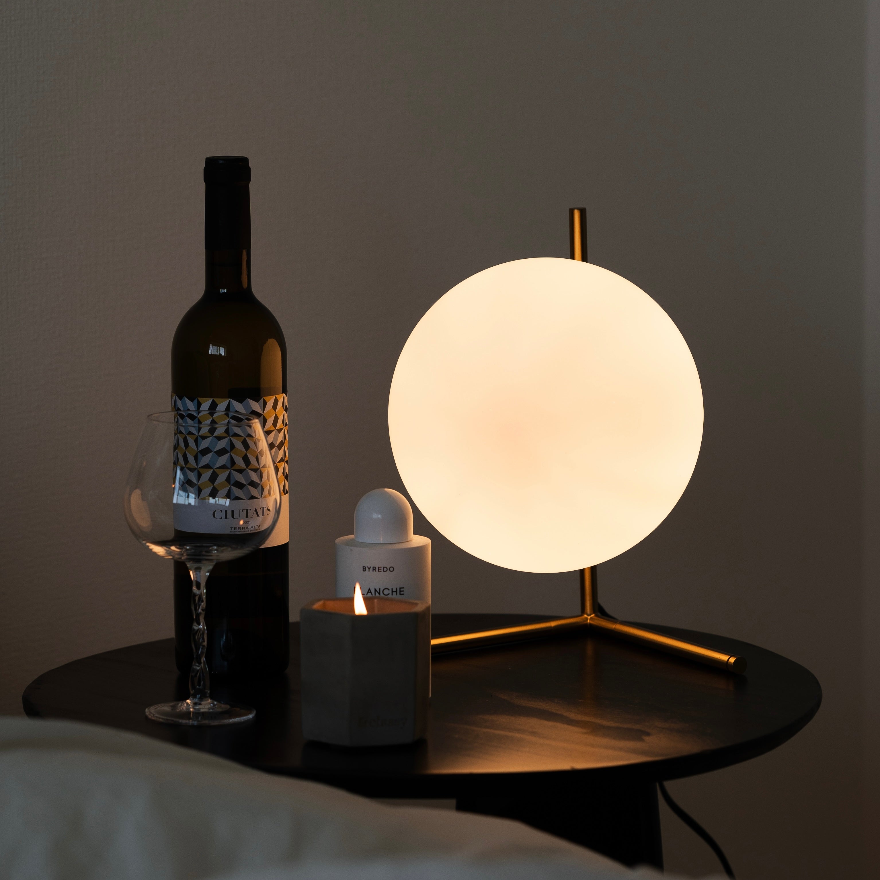 スフィアスモール テーブルランプ