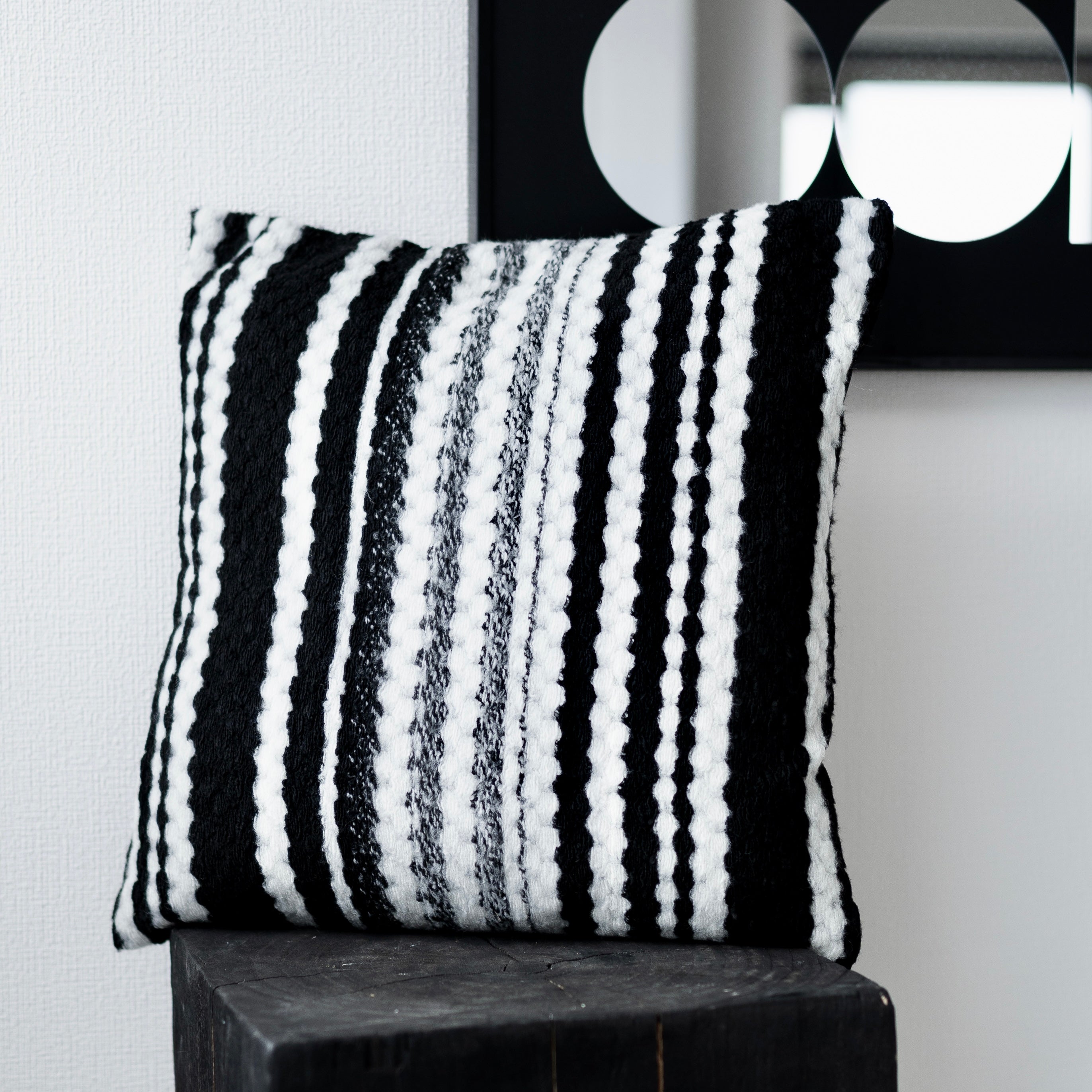 ブラックデザイン クッションカバー