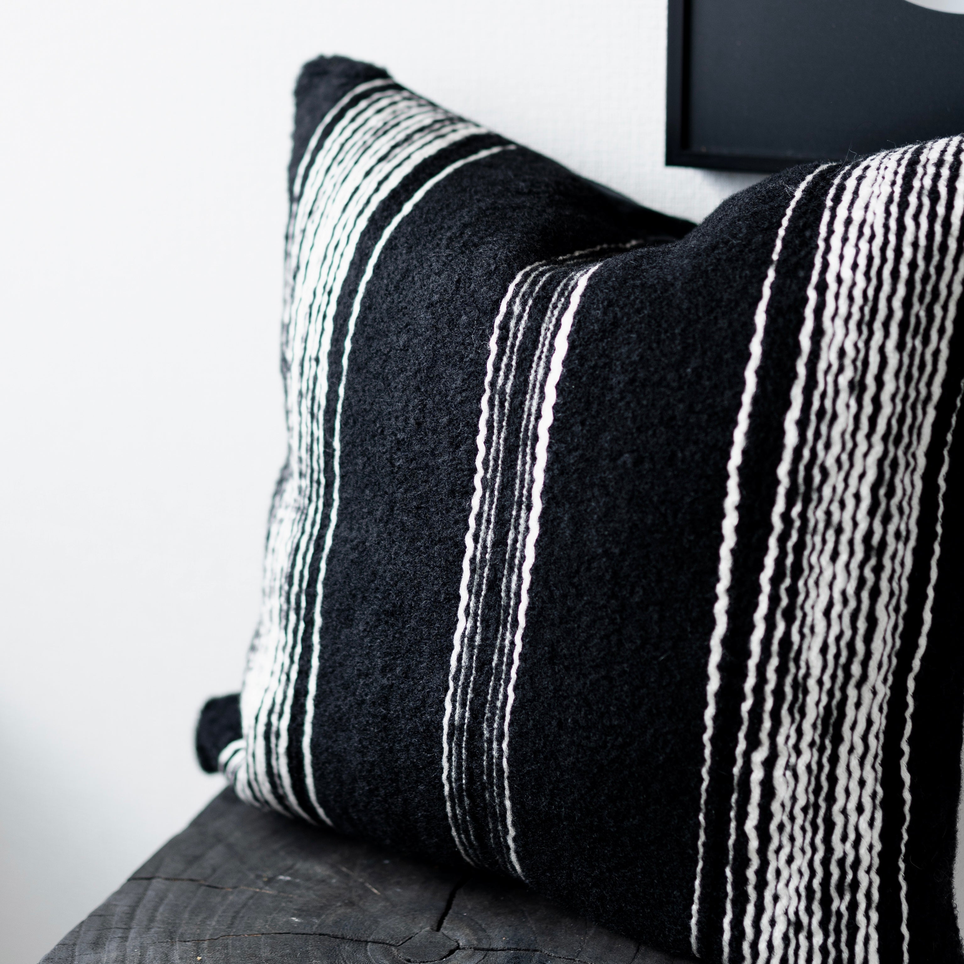 ブラックデザイン クッションカバー