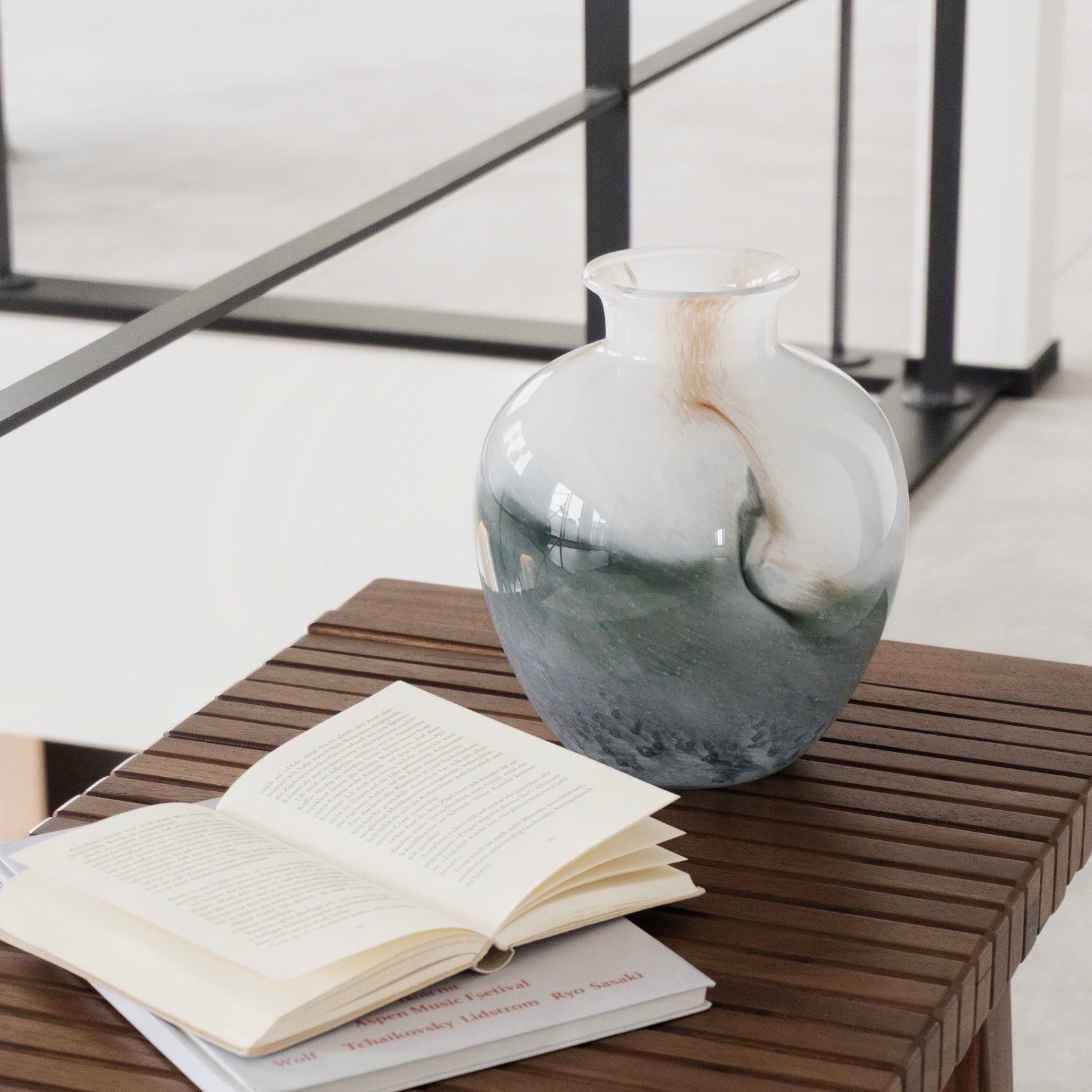 ヴェラーレフラワーベース