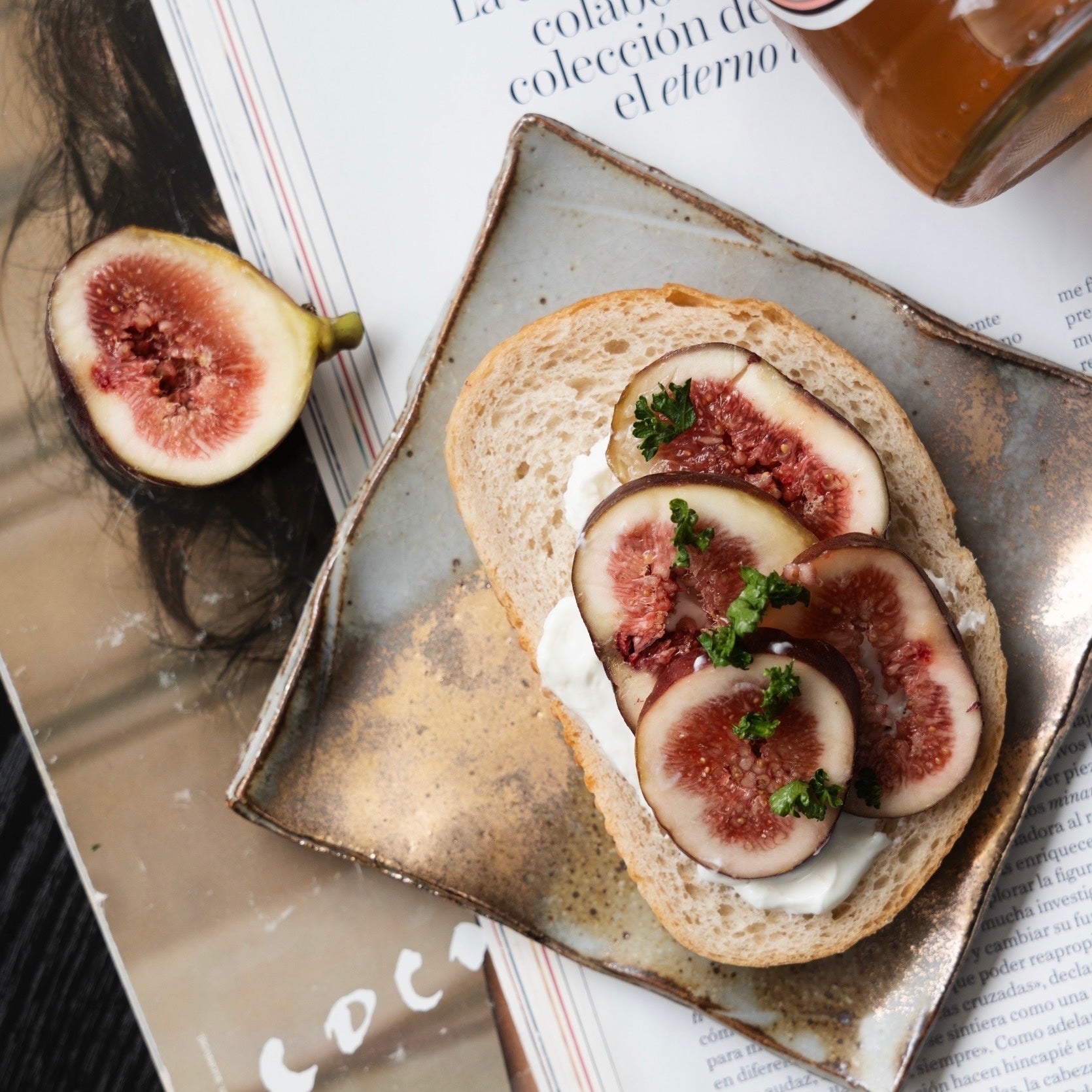 ギルディング スクエアフラットプレート【信楽焼】