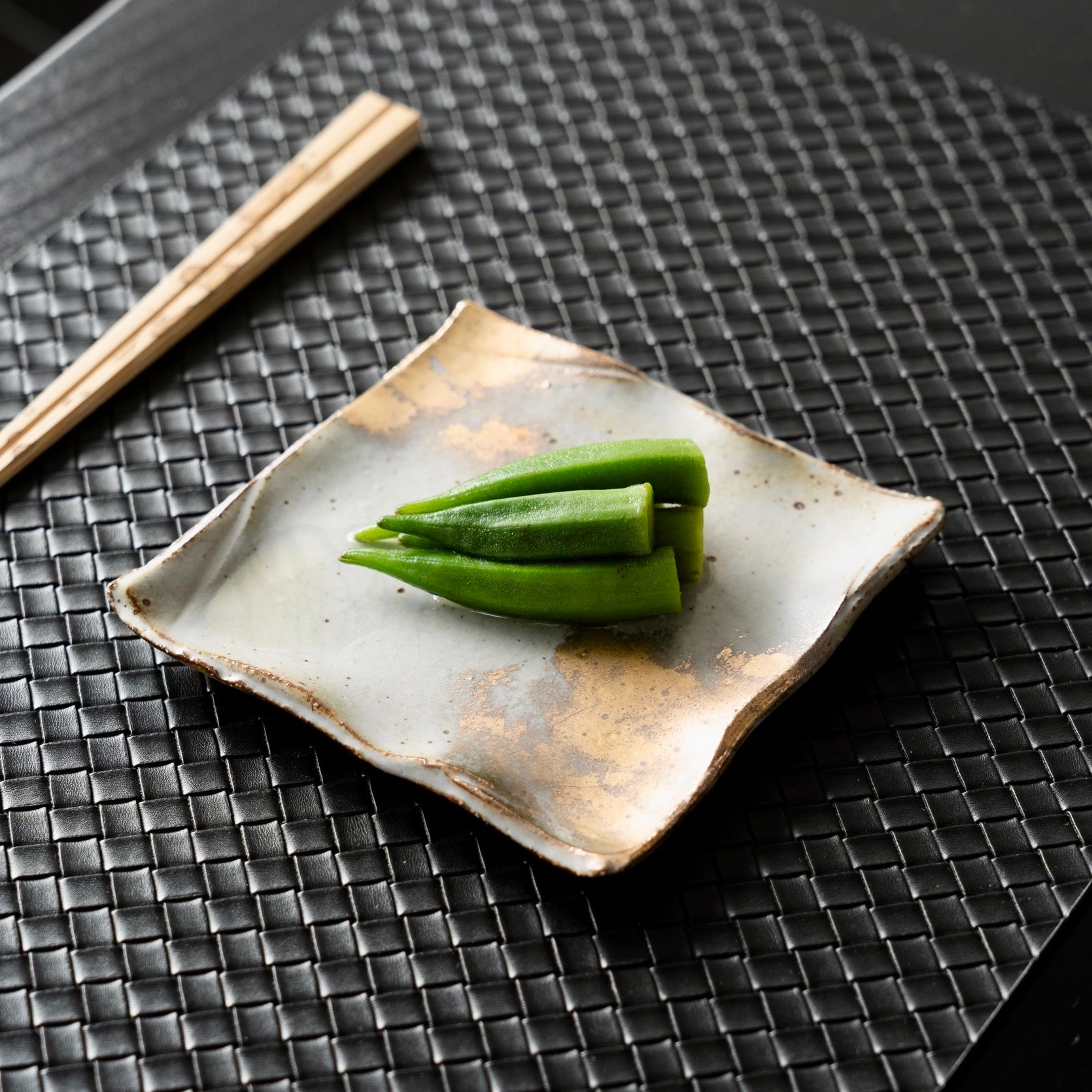 ギルディング スクエアフラットプレート【信楽焼】