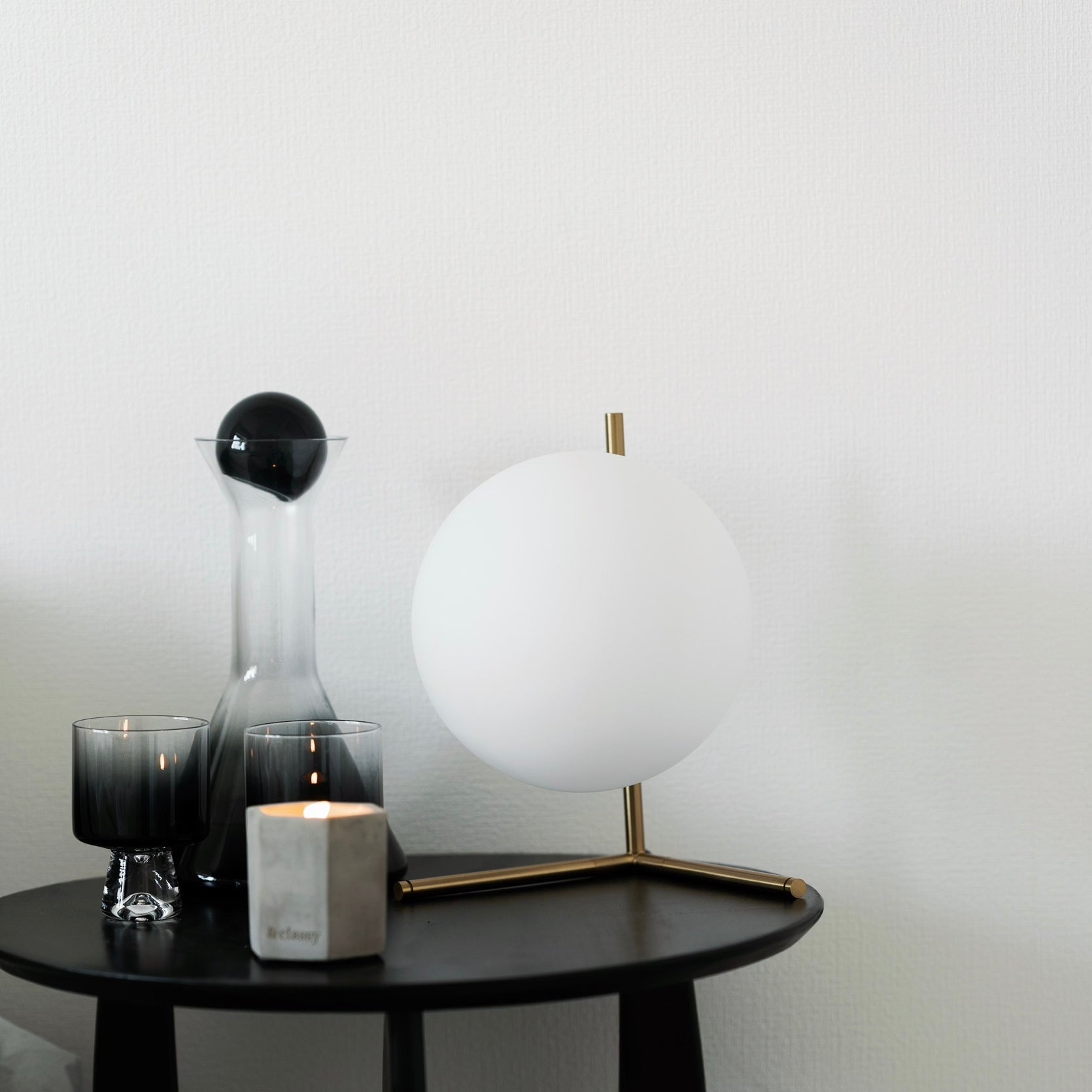 スフィアスモール テーブルランプ