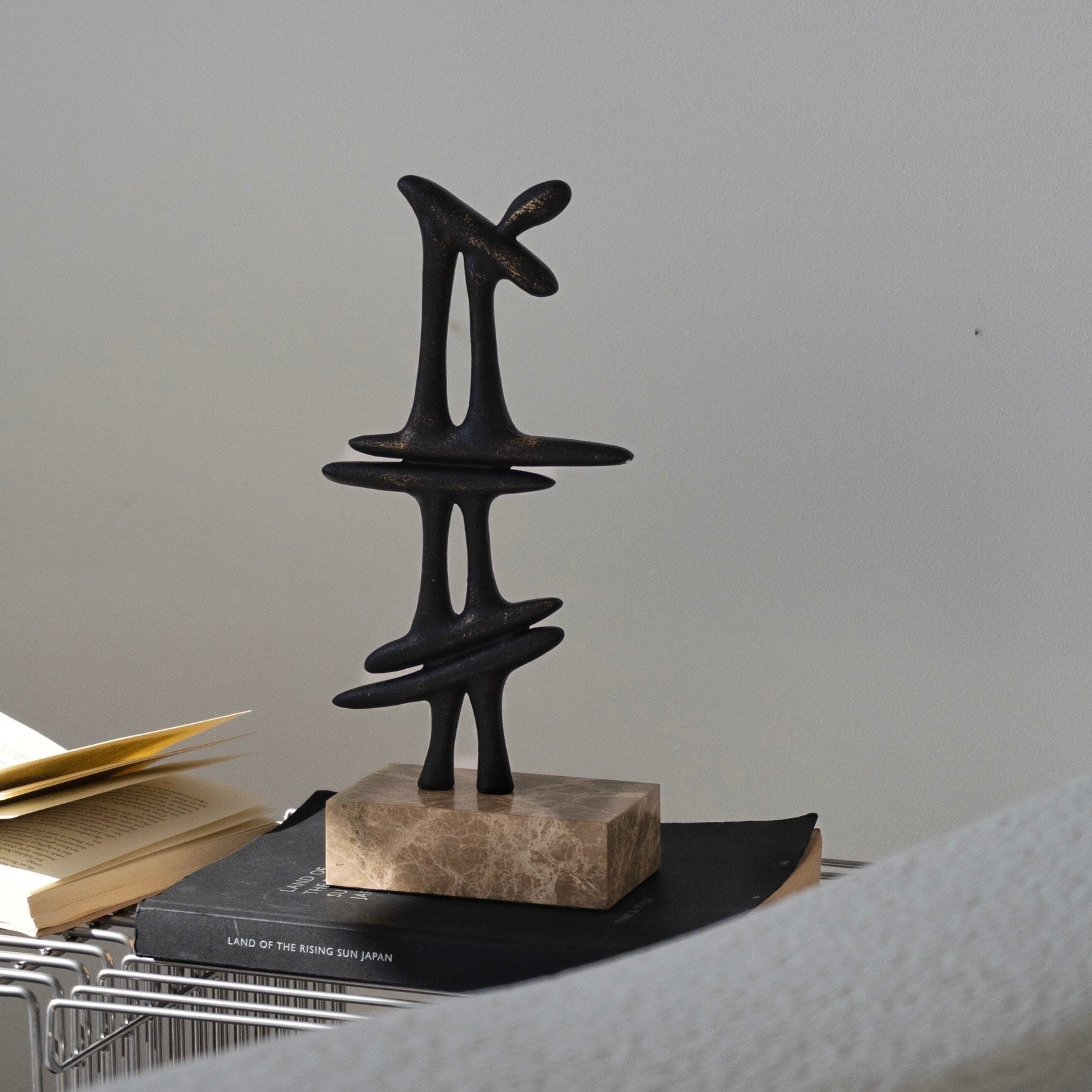 モノリスオブジェ