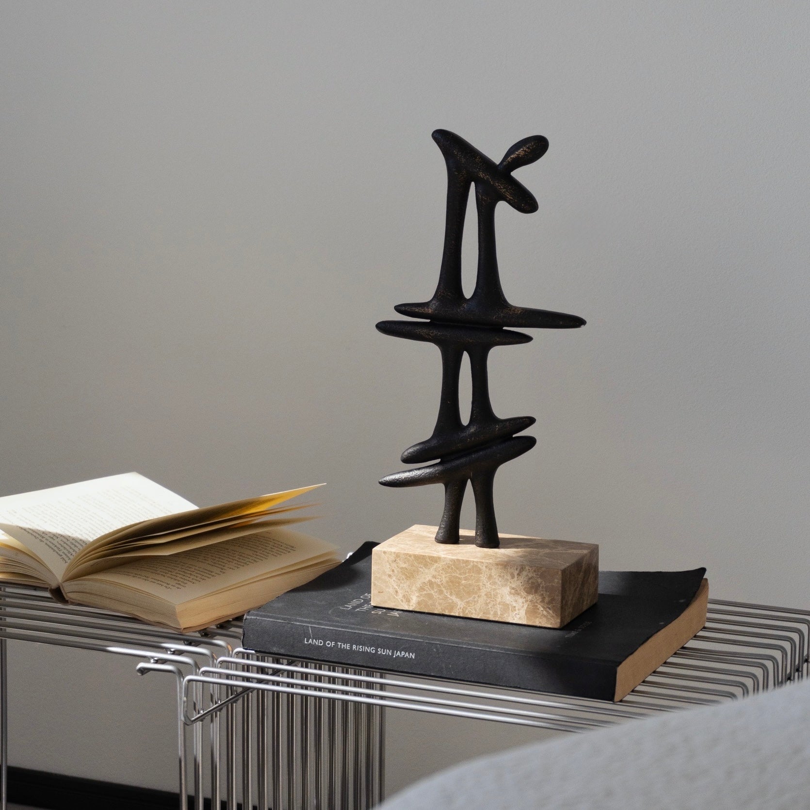 モノリスオブジェ