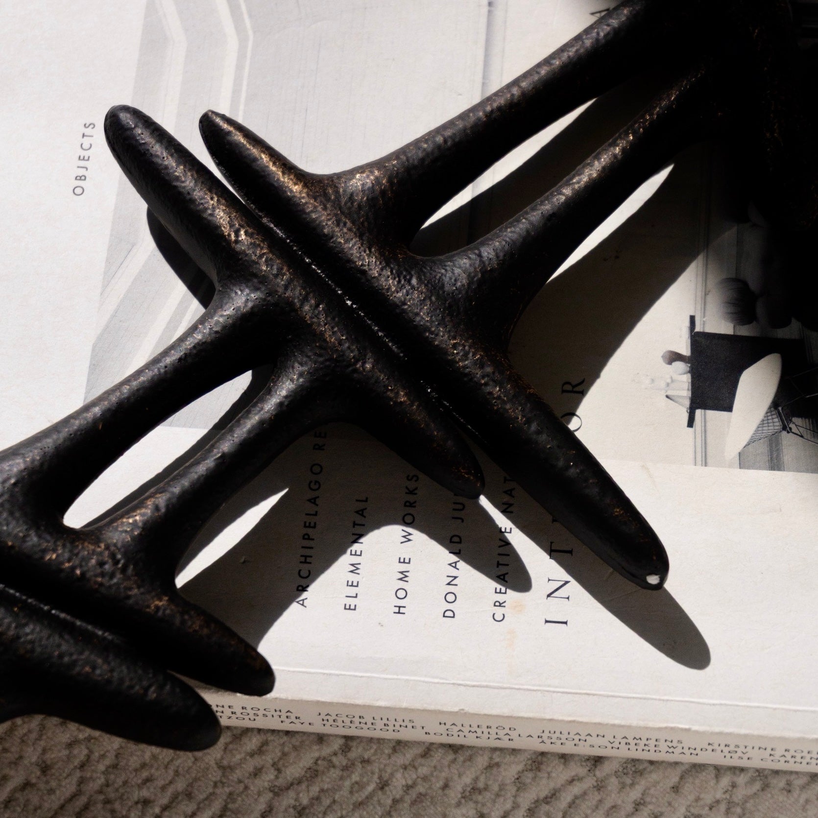 モノリスオブジェ