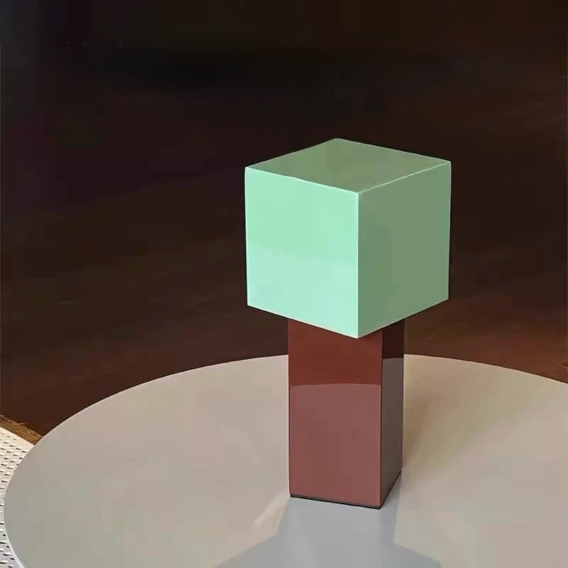 モダンキューブ ポータブルランプ