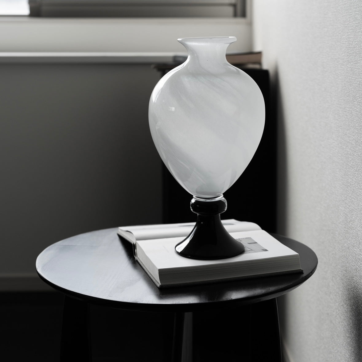 モノトーンクゲル フラワーベース