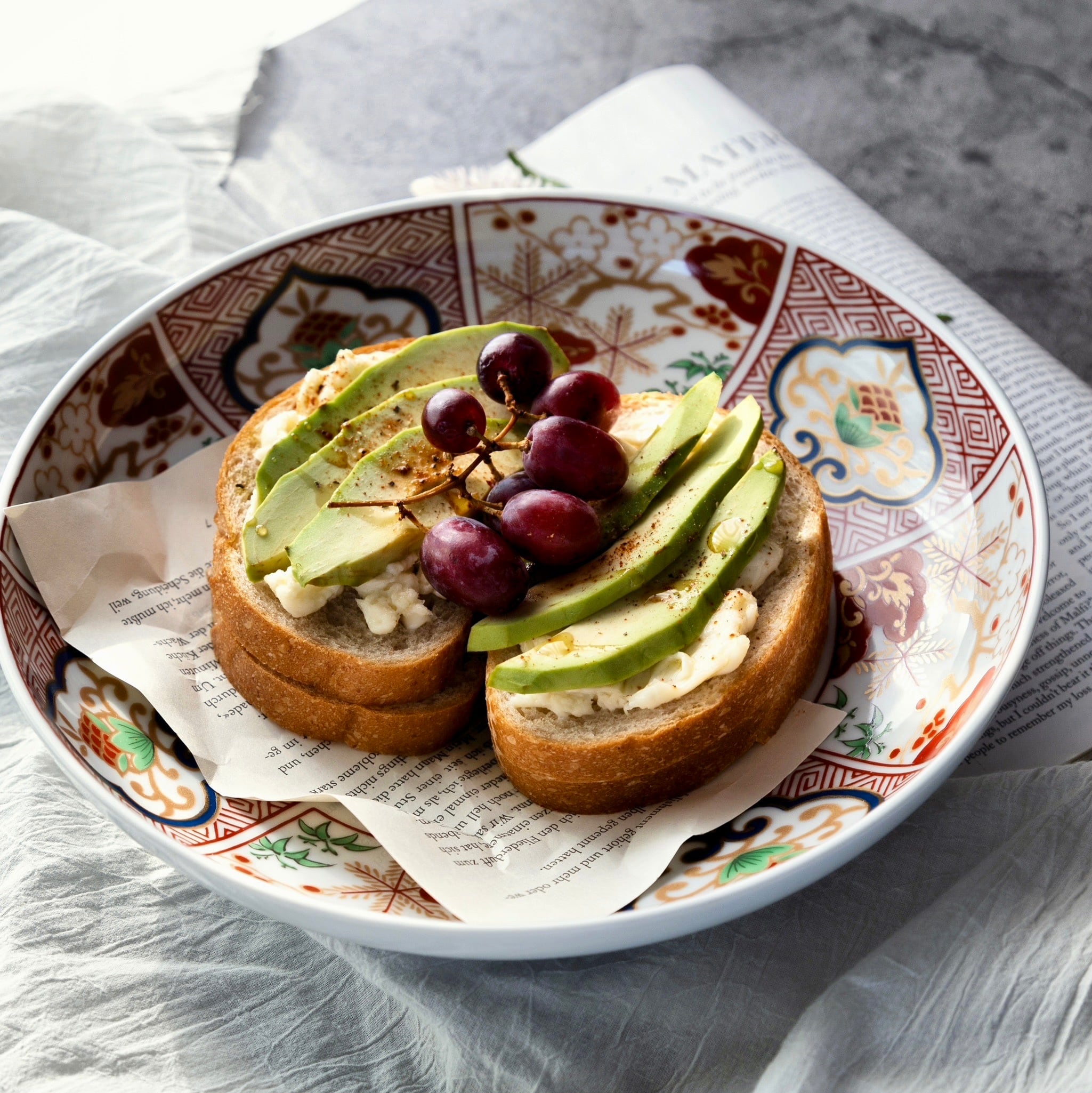 レッドテープディッシュ ［波佐見焼］