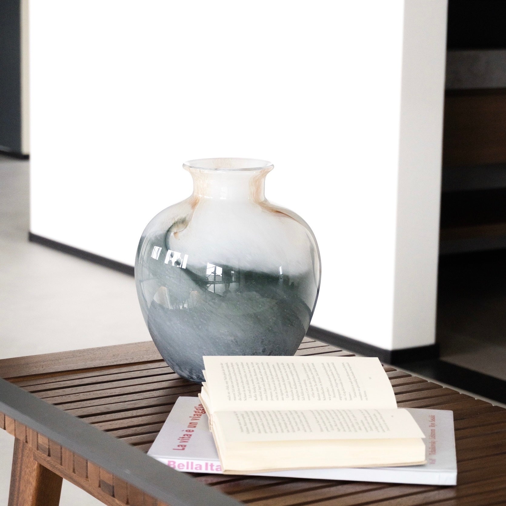 ヴェラーレフラワーベース