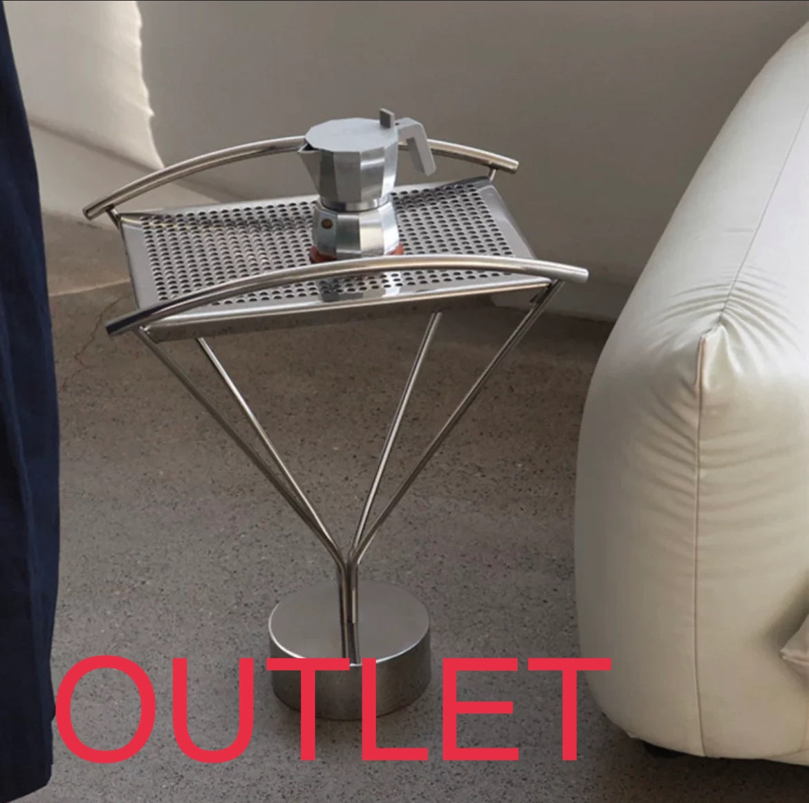 【アウトレット10％OFF】シルバー×ハンドルデザイン　サイドテーブル