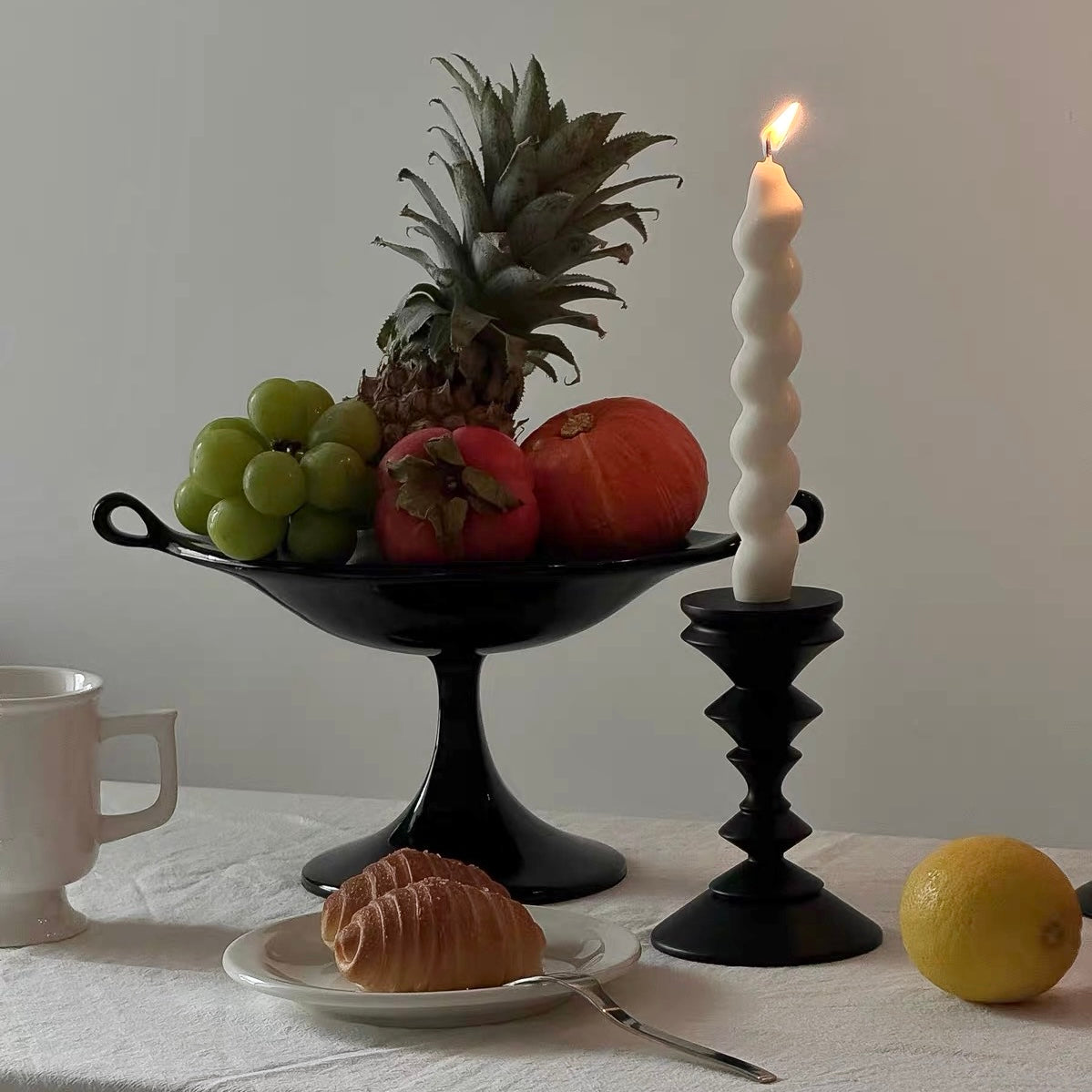 ブラックペデスタルトレイ