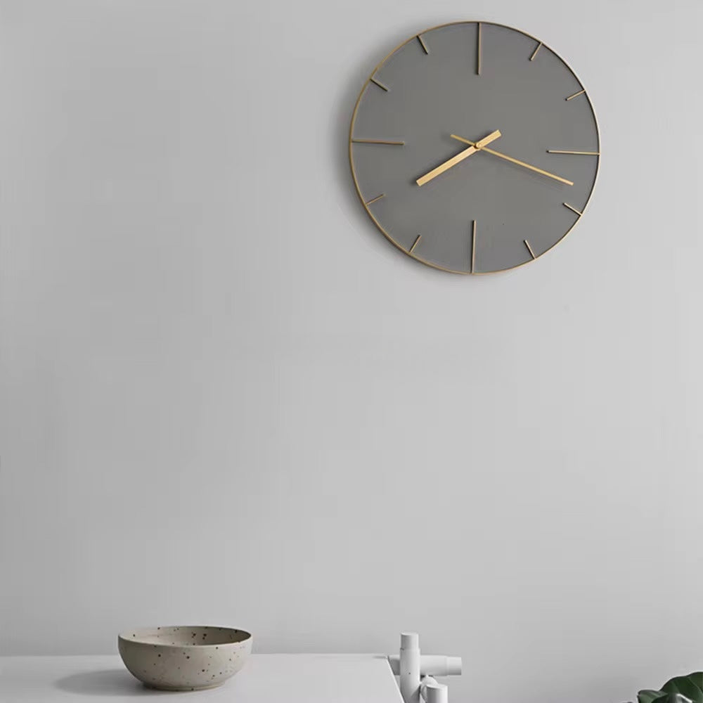 ウォールクロック　エンボスゴールド×ベトン