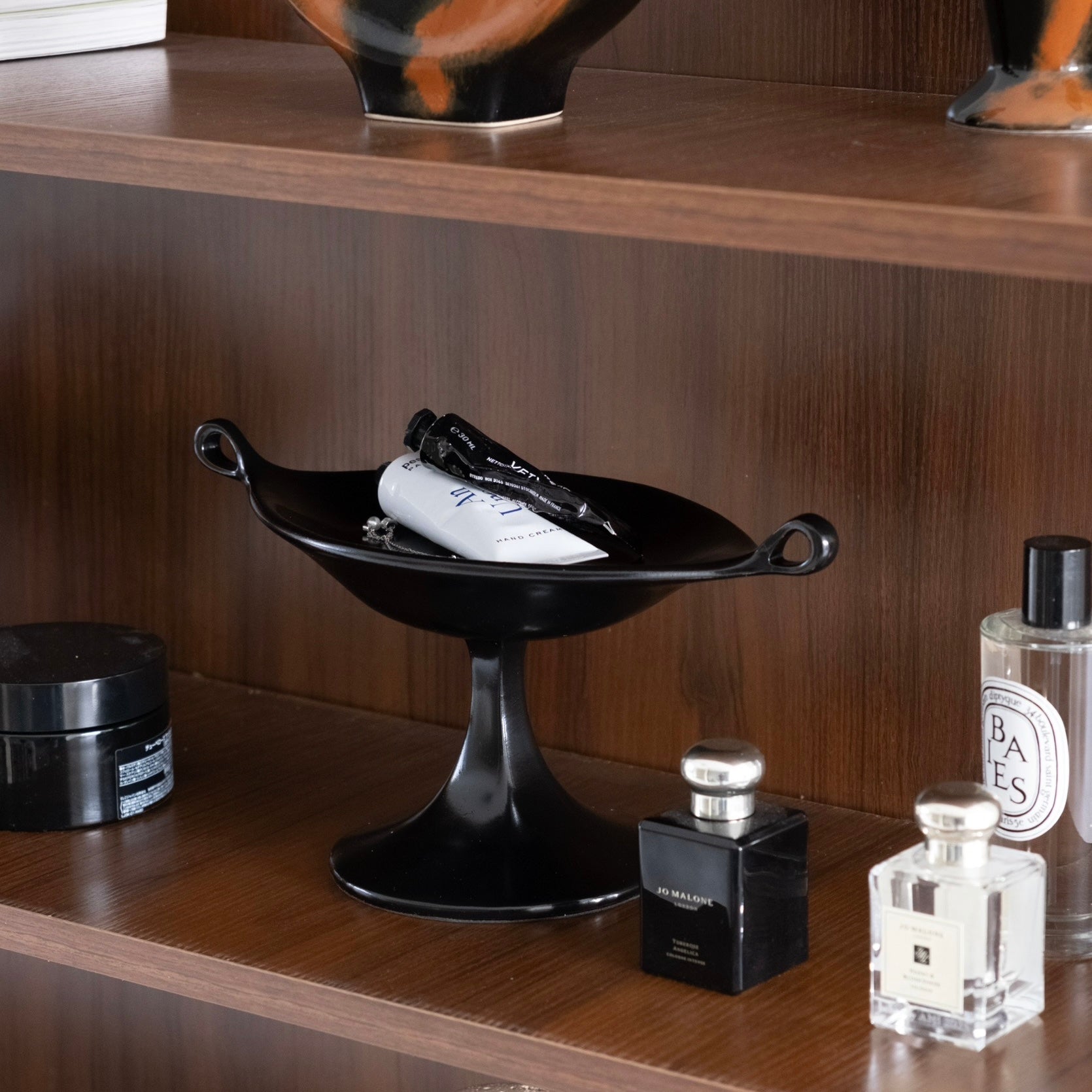 ブラックペデスタルトレイ