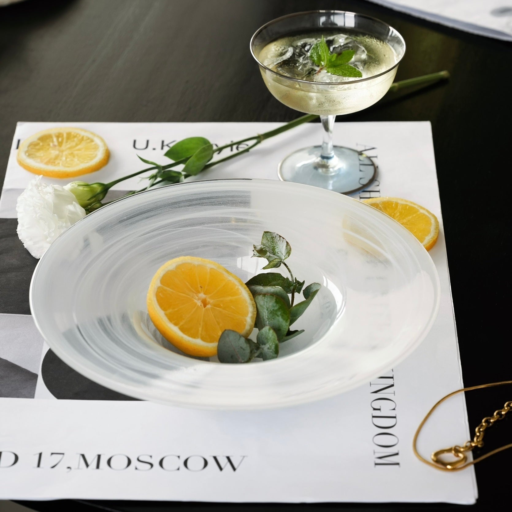 ティンテンシュトロームリムボウル［ガラス］