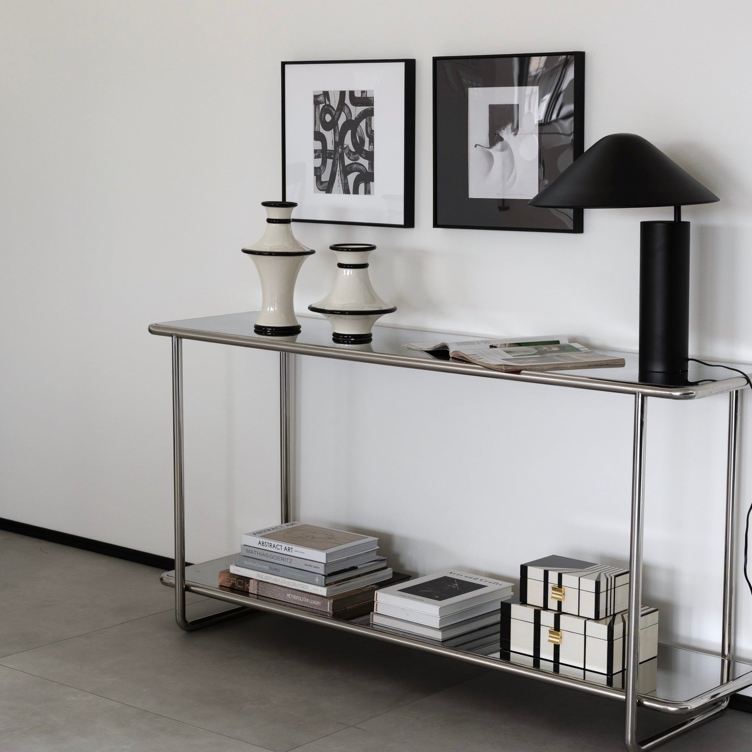 モノクローム　フラワーベース