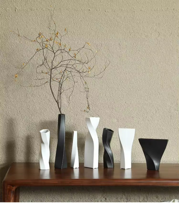 モノトーンツイストオブジェ