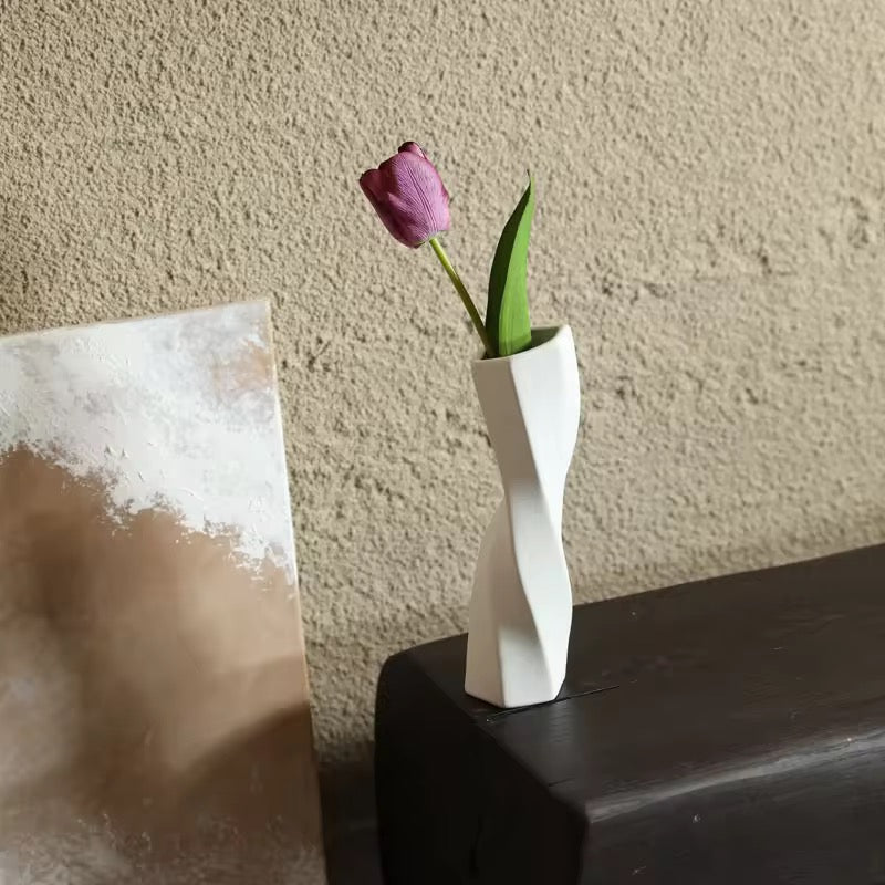 モノトーンツイストオブジェ