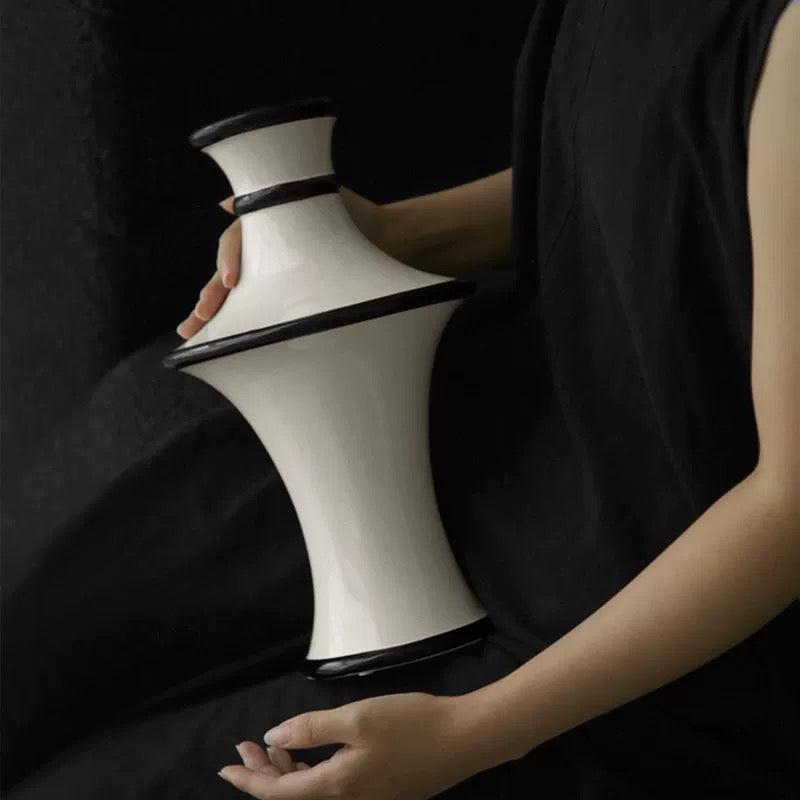 モノクローム　フラワーベース