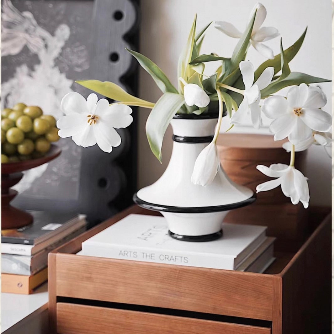 モノクローム　フラワーベース