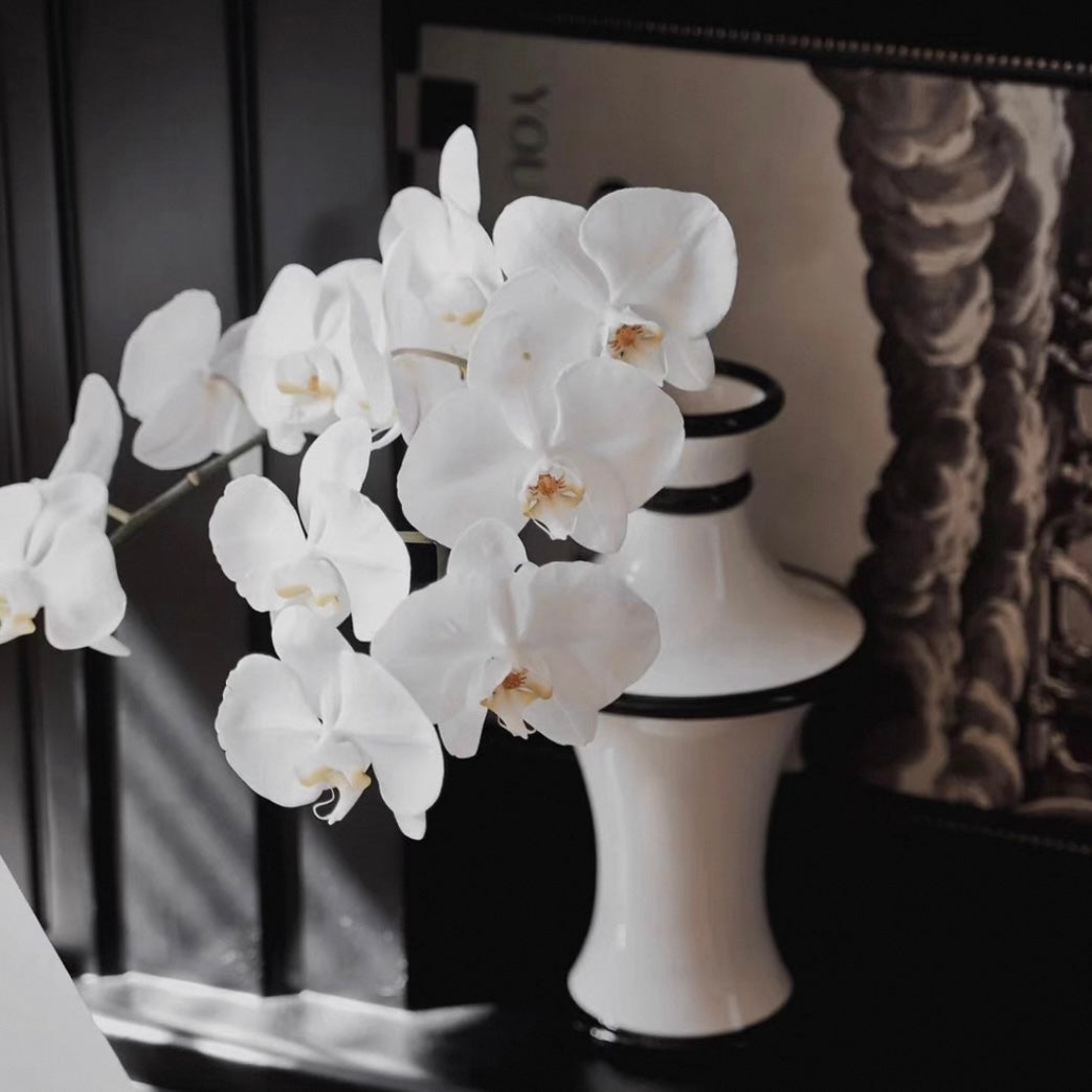 モノクローム　フラワーベース